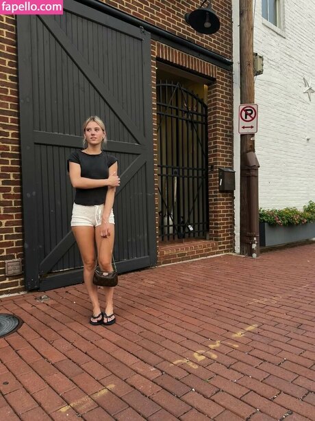 Lucia Marie sexy model pics