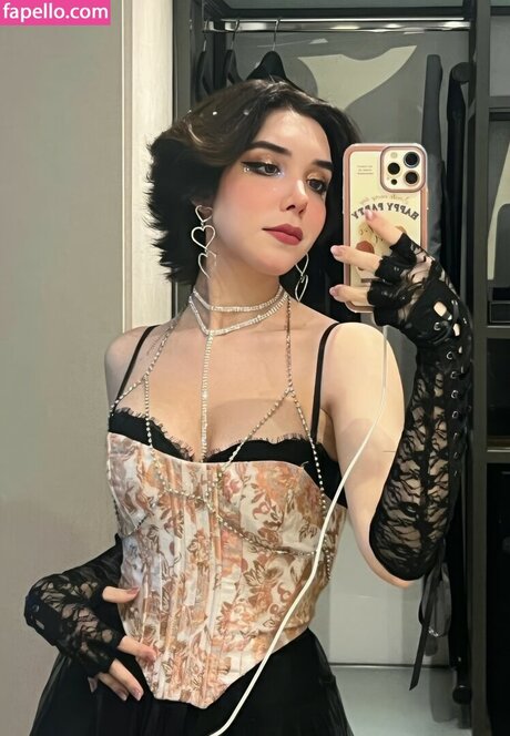 curvy shemale onlyfans beautiful xxx images