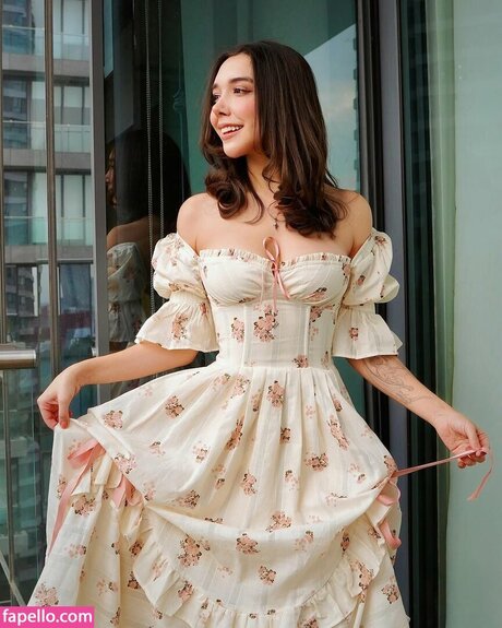 Bethcast star top galleries