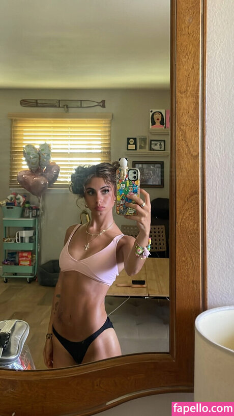 Iggybellyy art star picture