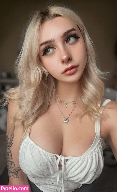 all4cassie model top pictures