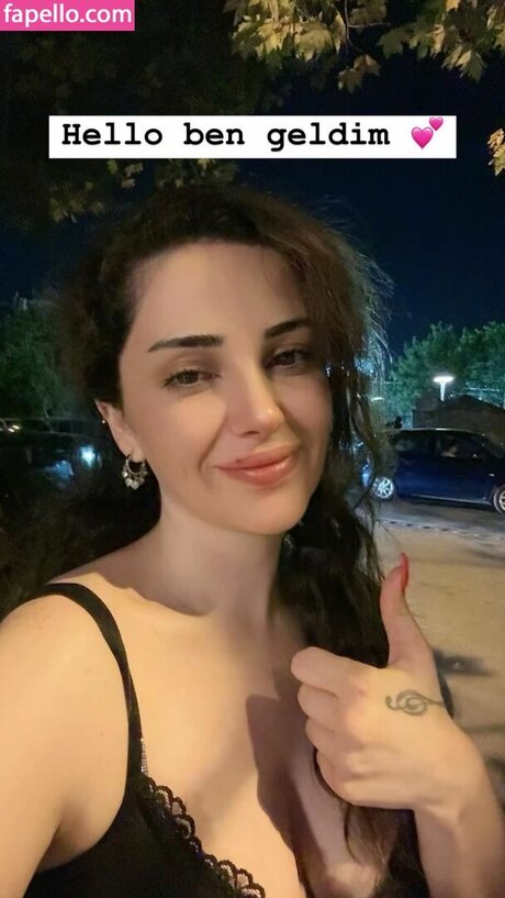 Deniz Ba da_ star sexy img