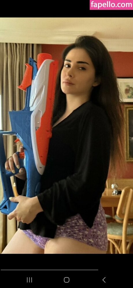 Deniz Ba da_ pornstar erotic images