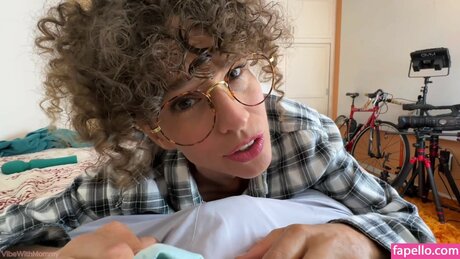 VibeWithMolly xxx pornstar galleries