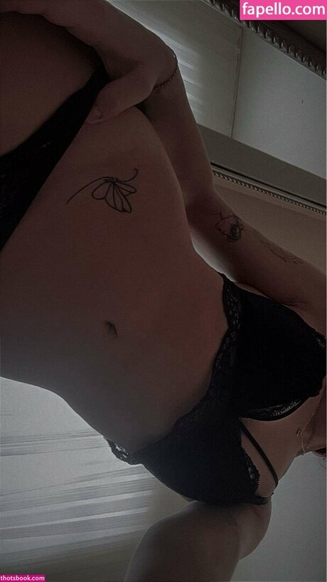 Ayse Arslan star adult archive