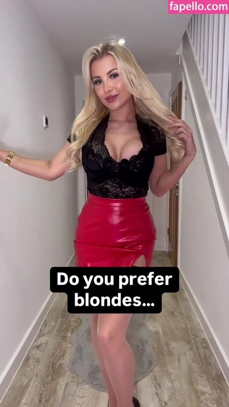 Daisy May pornstar top picture