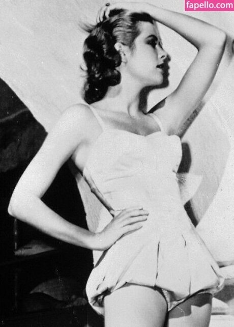 Grace Kelly nude star archive