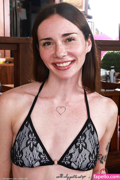 Tess Thompson pornstar nude gallery