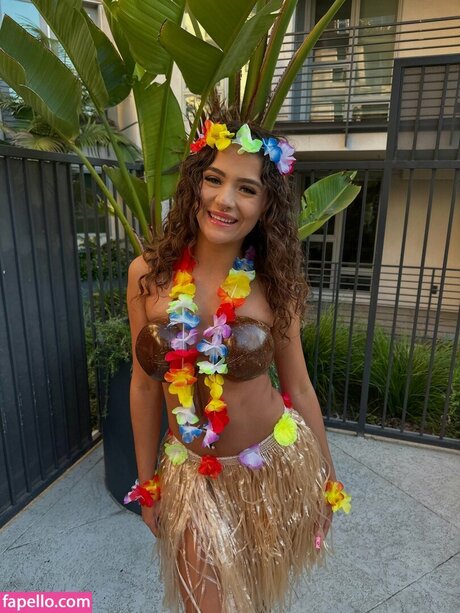 prymrr model erotic photos