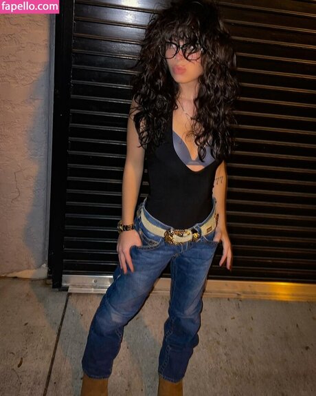 Snowwcone nudes model images