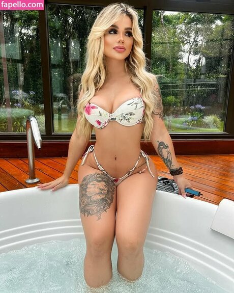 Debora Julia pornstar erotic img