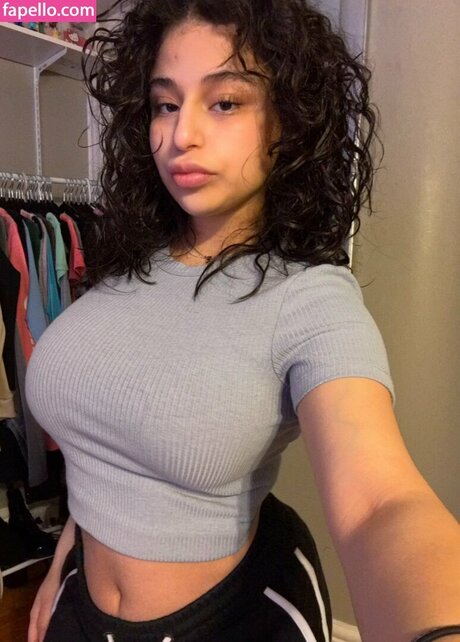 Tweakerbltch model top pic