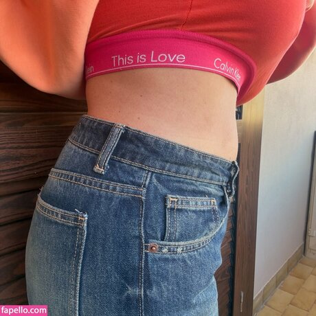 Martina Rolando hd pornstar pic