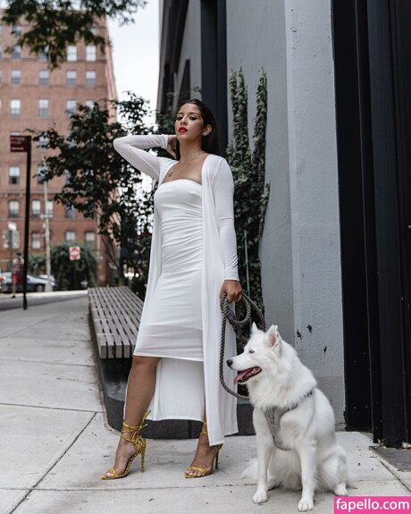 Maleni Cruz naked pornstar gallery