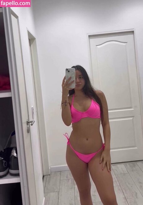 Talu Pelle nude actress images