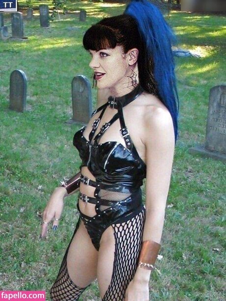 Pauley Perrette high quality model photo