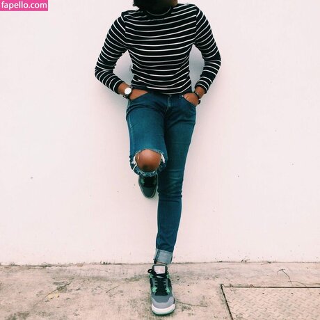 Omgitsnora hot pornstar images