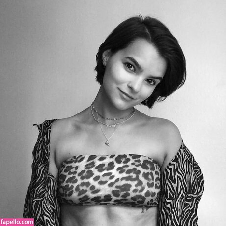 Brianna Hildebrand pornstar best photos
