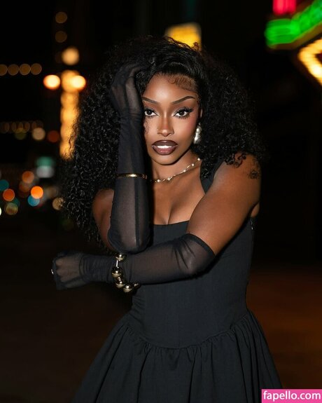 Coco Watson beautiful model photos