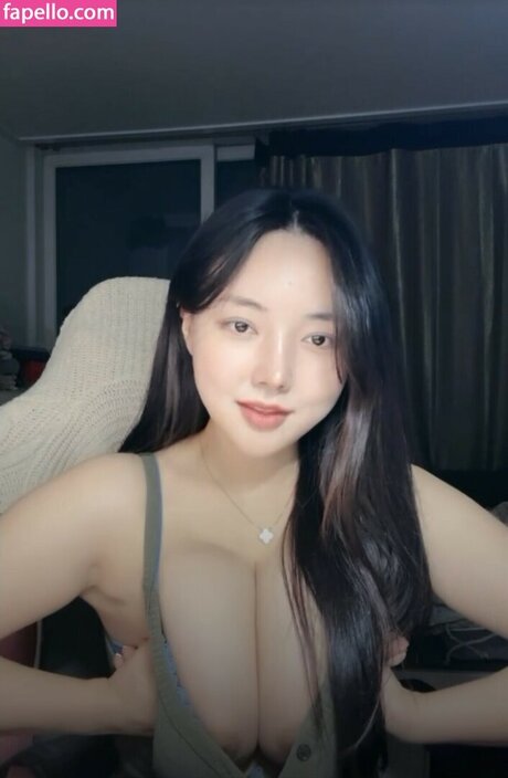 kinnjust model sexy archive