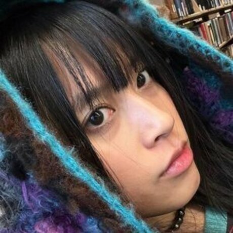 Lisa Tung erotic pornstar pics