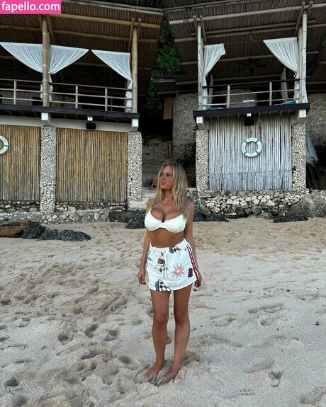 reeganbaildon_ beautiful star img