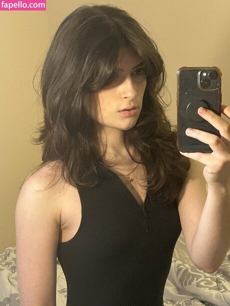 Squirtstain free actress image