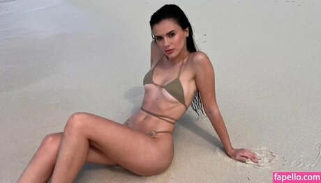 Mar Lucas star nude gallery