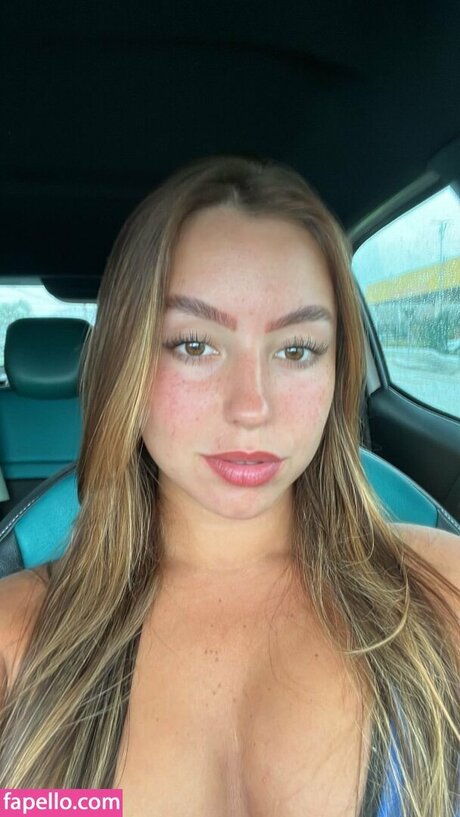 Dandara Schmidt sexy actress images