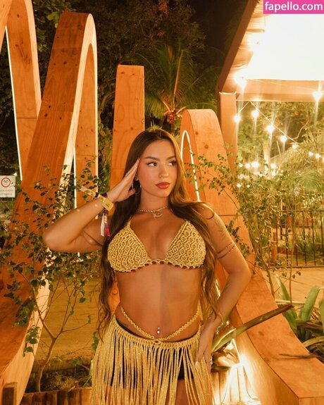 Dandara Schmidt star pornographic photos