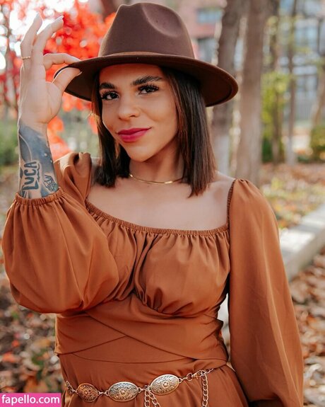 Amber Reacts pornstar pretty archive