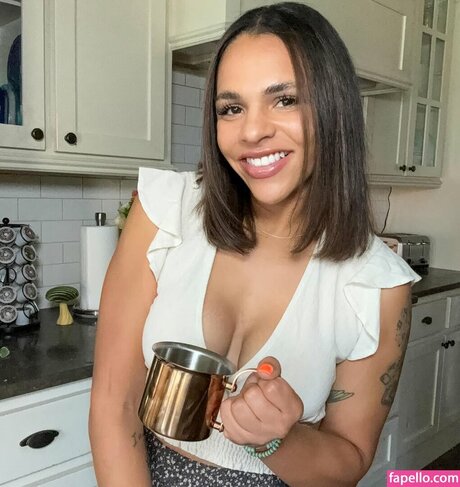 Amber Reacts naked star photo