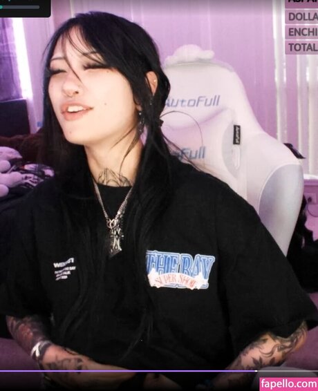 eggspringroll pretty pornstar pics