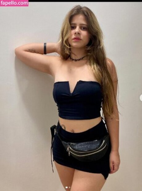 Julia Carolina model exclusive pictures