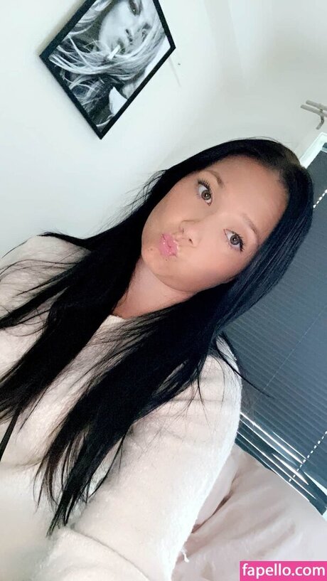 Alexandra Hetland Johnsen art actress pictures