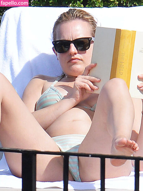 Elisabeth Moss best star image