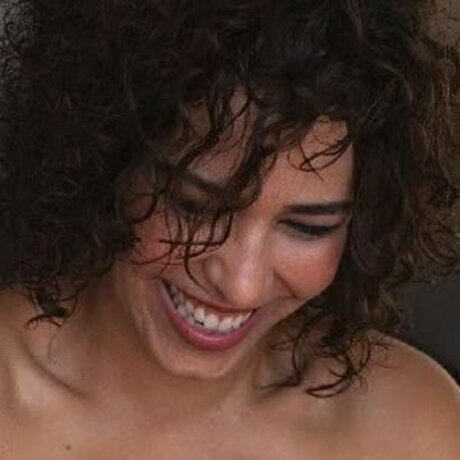 Cantora Flora Matos hot star gallery