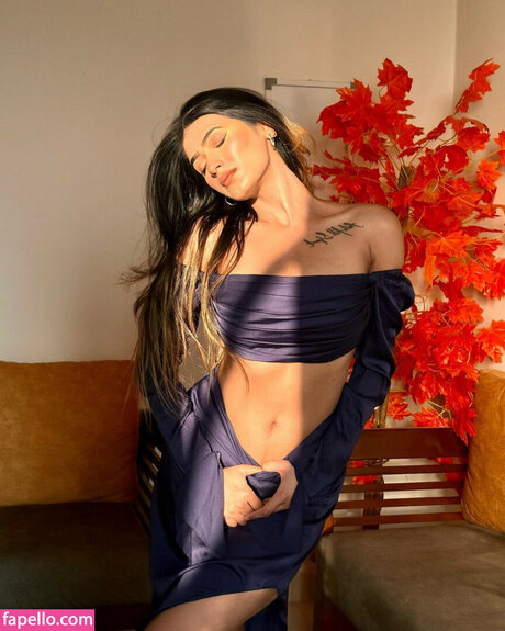 Shambhavi Singh model naked photos