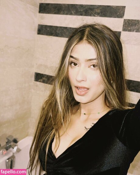 Shambhavi Singh nice pornstar galleries