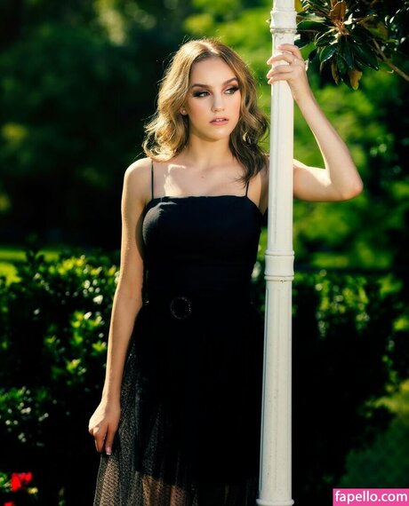 Nicola Crisa star naked images