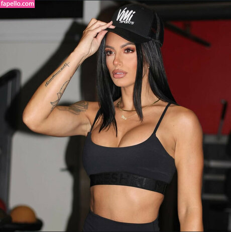 Toni Berenato star perfect galleries