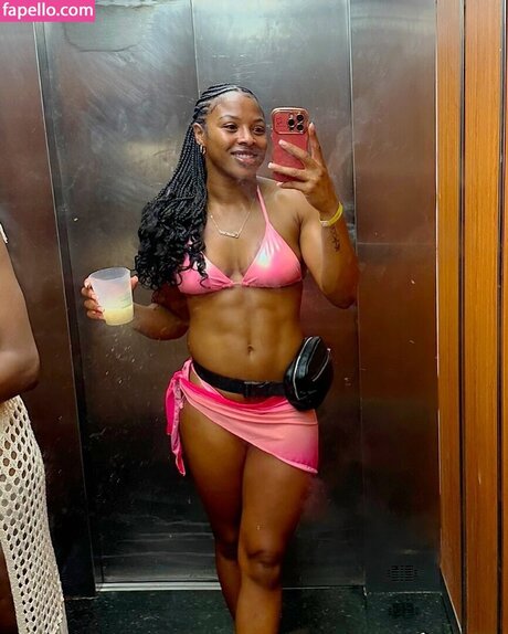 Kali Armstrong WWE hot star img