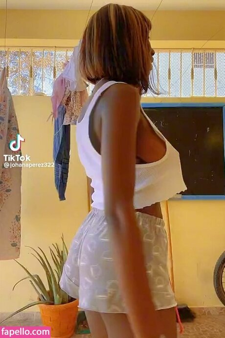 johanaperez adult model images