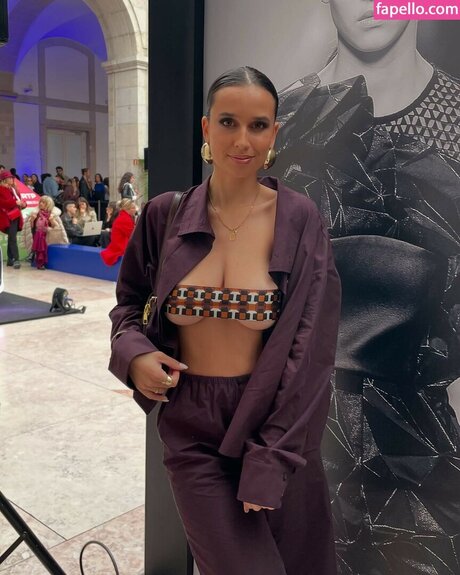 Sara Liso pornstar nude pics