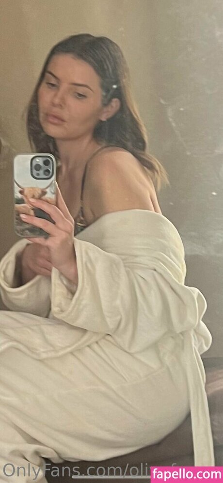 Olivia Frazer star art pics