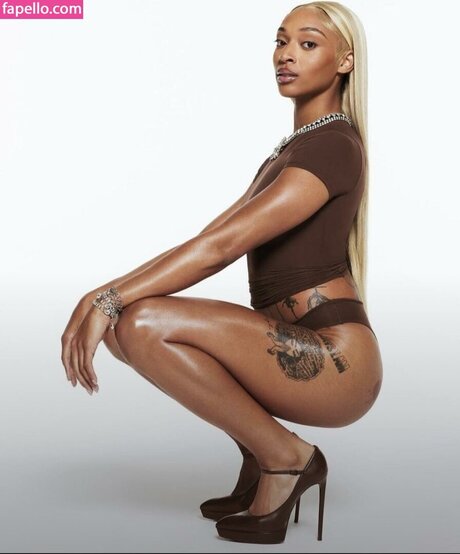 Dijonai Carrington pretty star pics