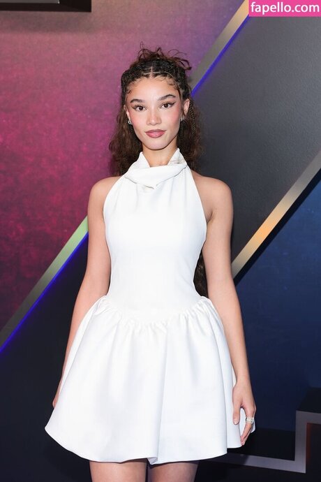 Malia Baker high quality actress pictures