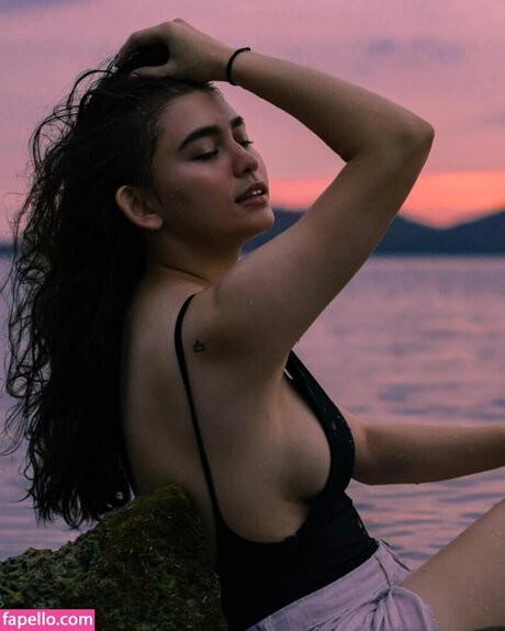 Katrina Dovey model high quality images