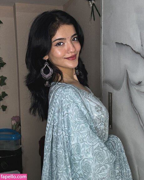 ishitasgj pornstar high quality img