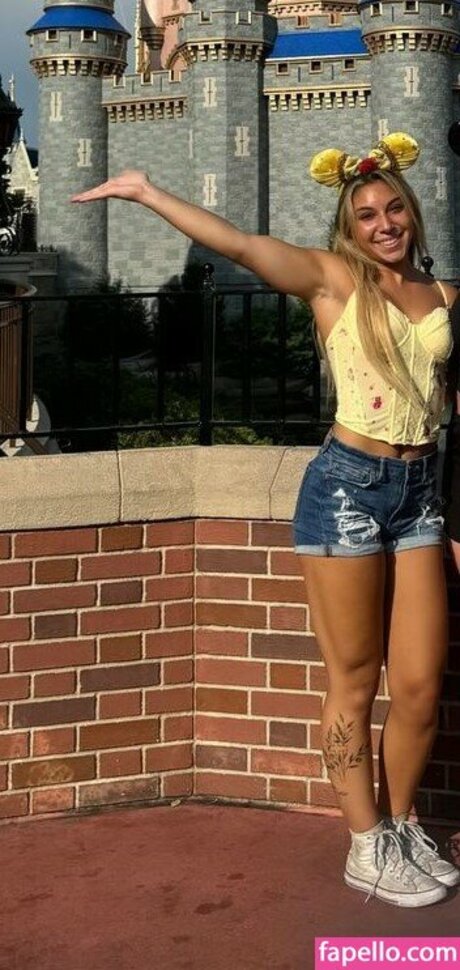 Thea Hail model exclusive galleries